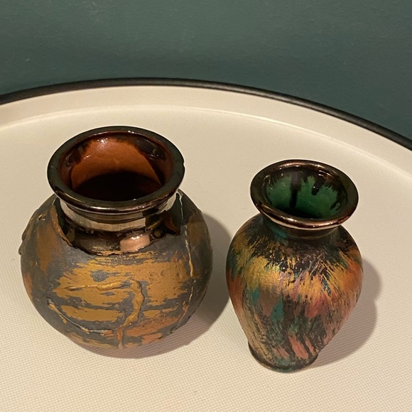 Pair of mini vases with gold iridescent finish - Picture 2 of 7